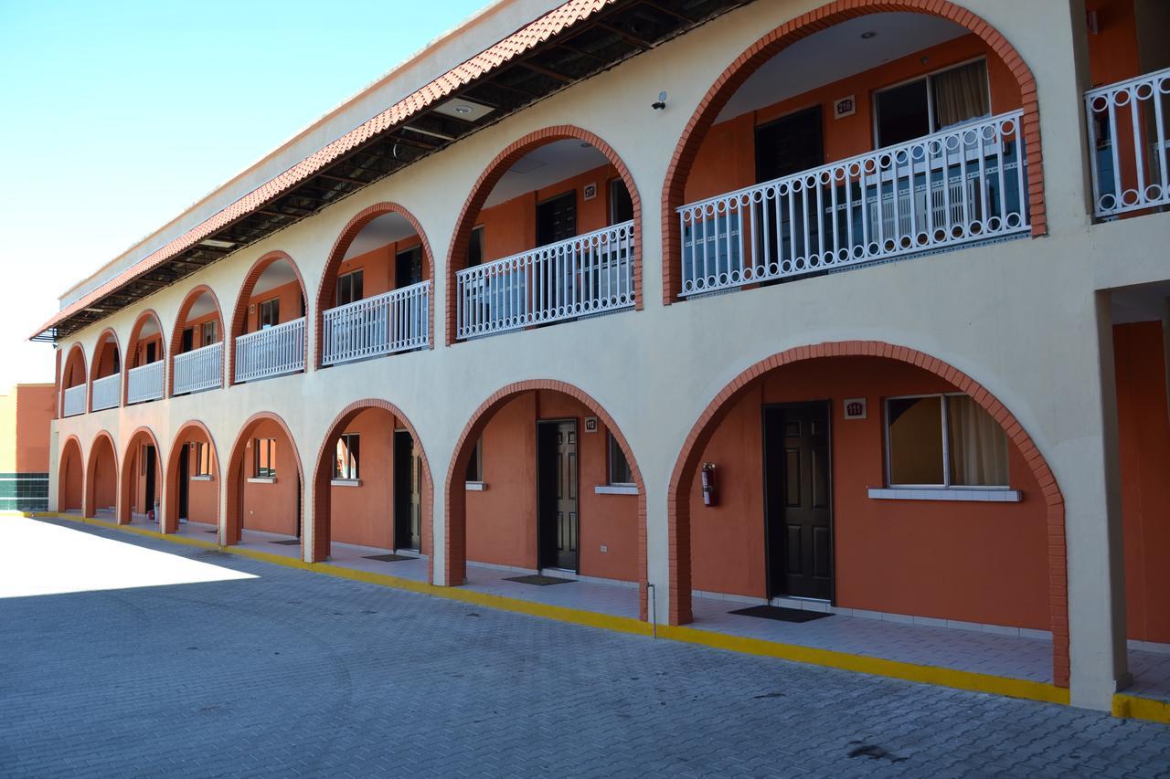 Hôtel Las Torres à Mexicali Extérieur photo