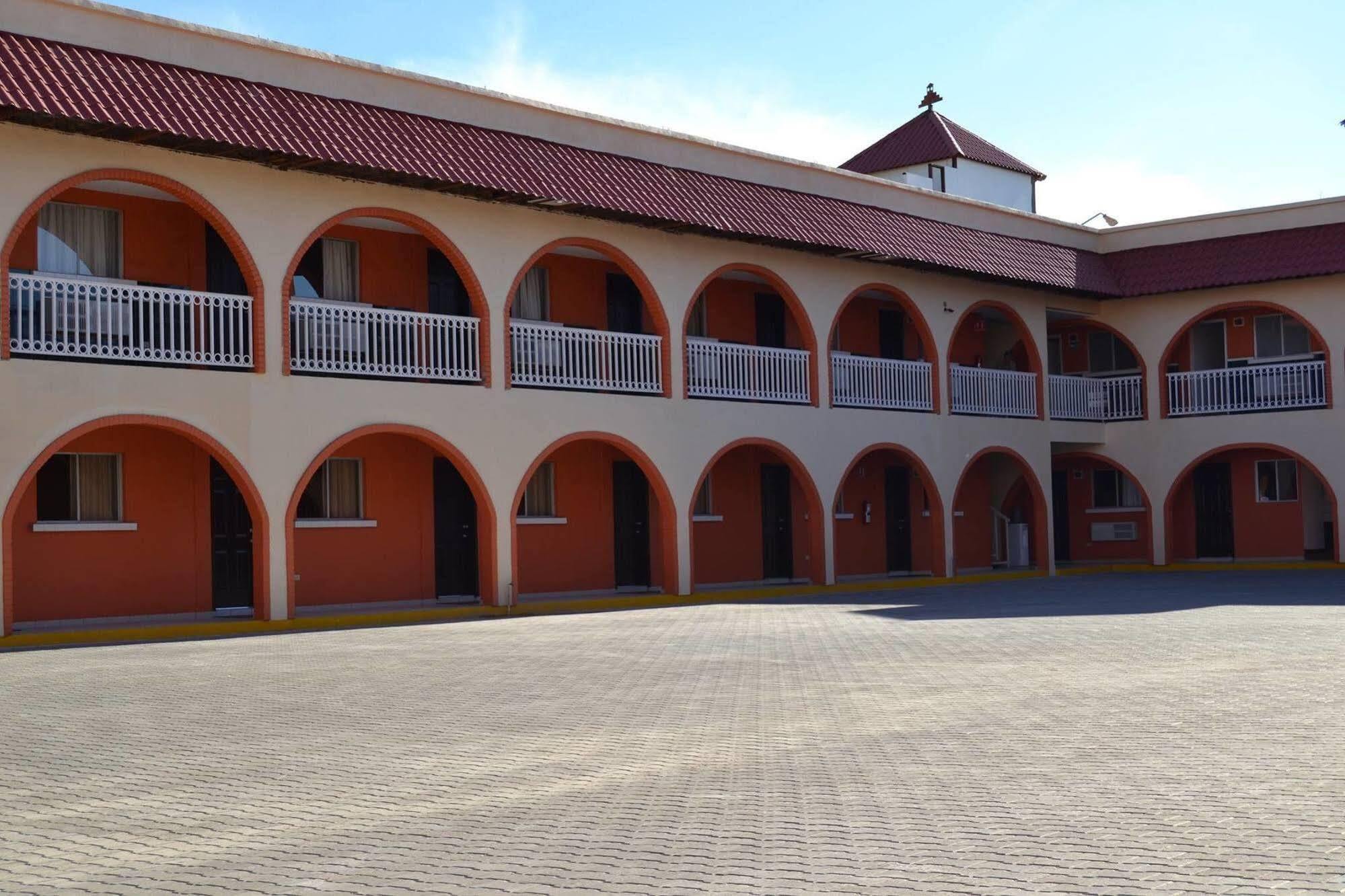 Hôtel Las Torres à Mexicali Extérieur photo